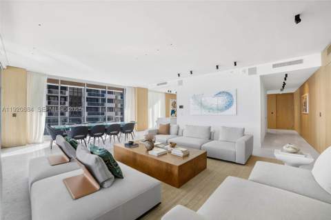 5775 Collins Ave 1501, Miami Beach FL - photo 15 of 77