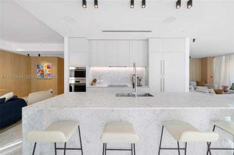5775 Collins Ave 1501, Miami Beach FL - photo 21 of 77