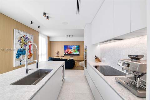 5775 Collins Ave 1501, Miami Beach FL - photo 23 of 77