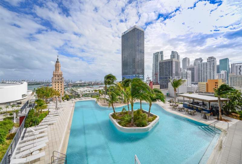 2 bedroom Condominium at 159 NE 6th St 4601, Gale Residences, Miami — photo 2