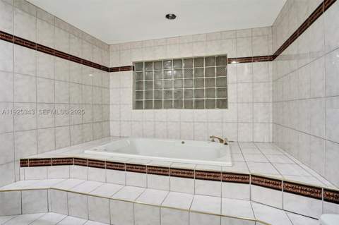 631 E 53rd St, Hialeah FL - photo 9 of 44