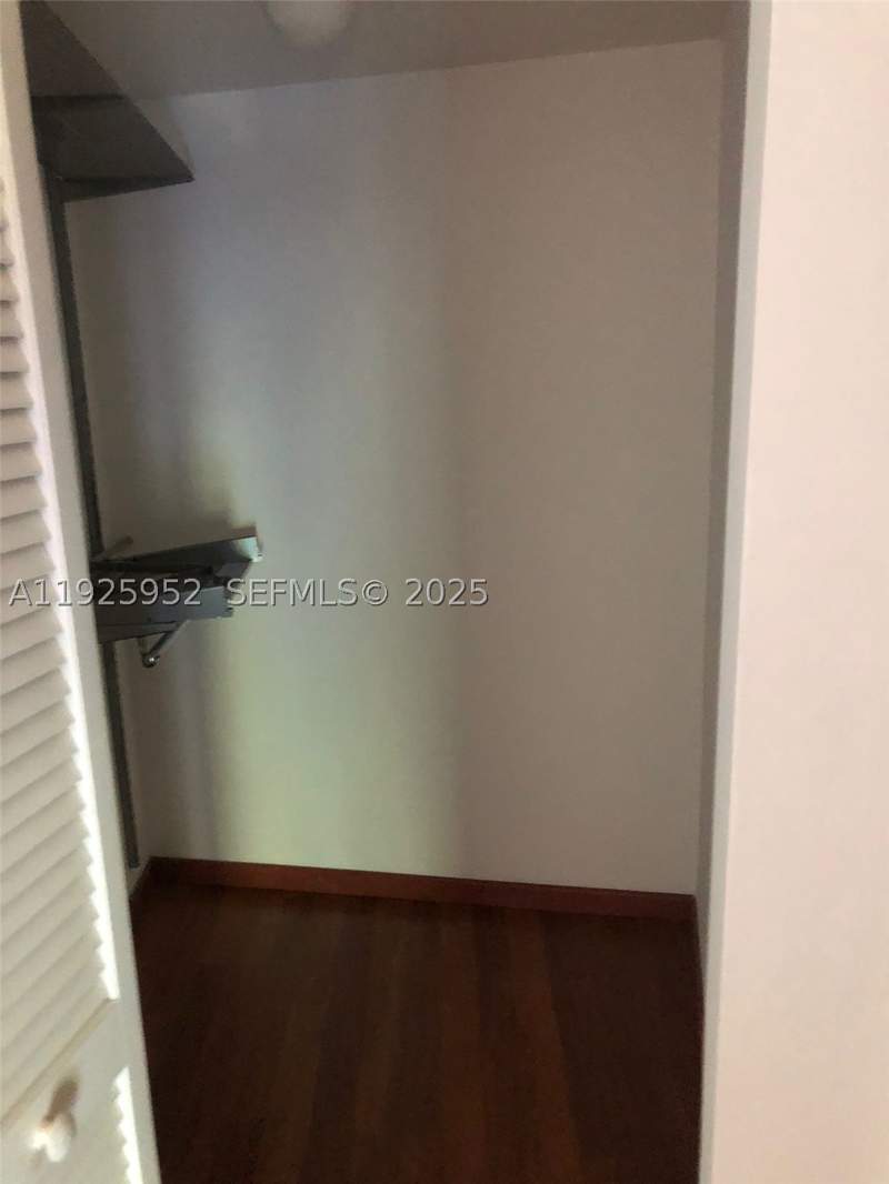 1 bedroom Condominium at 1650 Brickell Ave 111, Lofts On Brickell II Cond, Miami — photo 4