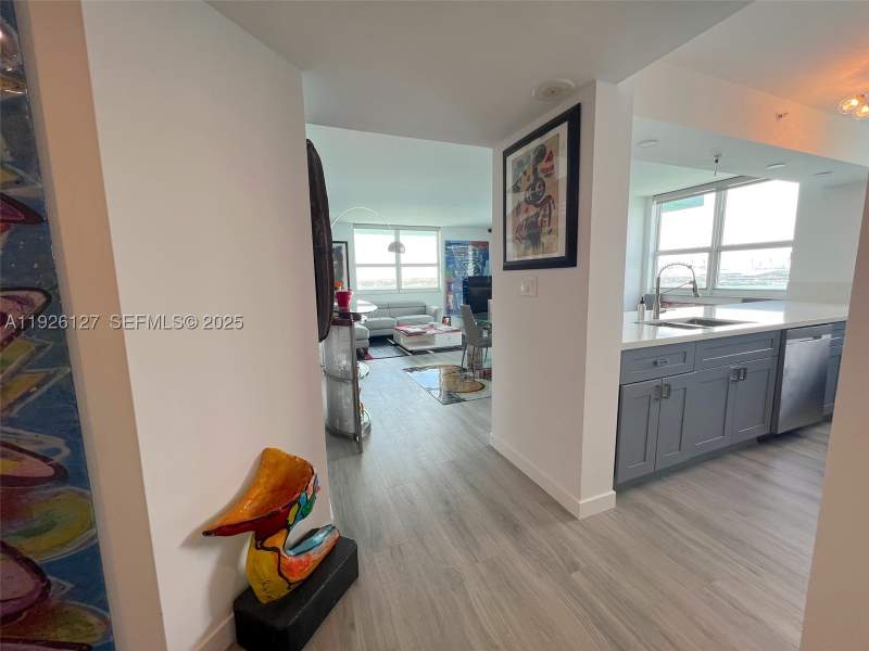 2 bedroom Condominium at 650 West Ave 1001, The Floridian Condo, Miami Beach — photo 4