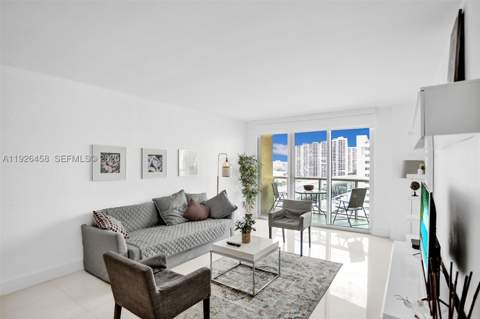 19370 Collins Ave 1504, Sunny Isles Beach FL - photo 7 of 33
