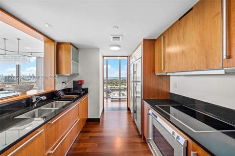 101 20th St 3202, Miami Beach FL - photo 21 of 54