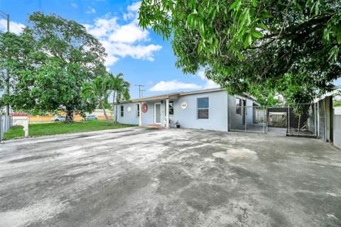 4020 E 10th Ave, Hialeah FL - photo 11 of 63