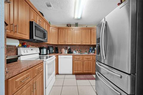 4020 E 10th Ave, Hialeah FL - photo 21 of 63