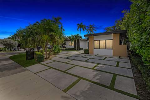 1200 Cleveland Rd, Miami Beach FL - photo 12 of 43