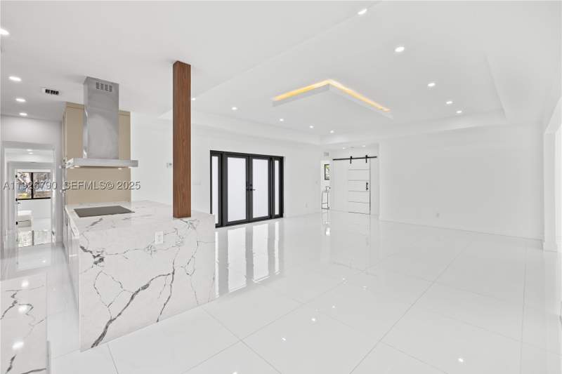 4 bedroom SingleFamilyResidence at 1200 Cleveland Rd, Biscayne Point, Miami Beach — photo 5