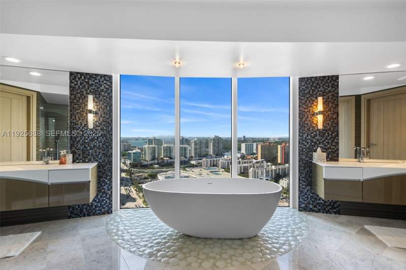 3 bedroom Condominium at 17201 Collins Ave 3505, Ocean Four Condo, Sunny Isles Beach — photo 3