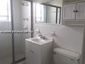 250 S Shore Dr 5, Miami Beach FL - photo 6 of 8