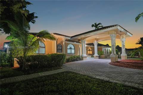 3001 SW 132nd Ave, Miami FL - photo 9 of 55
