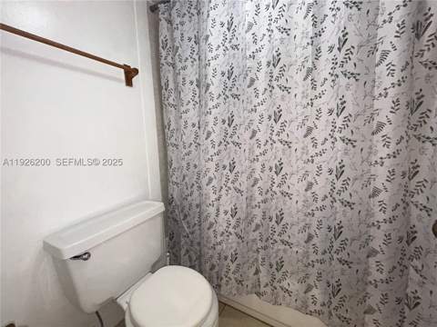 19805 SW 114th Ave 219, Miami FL - photo 8 of 12