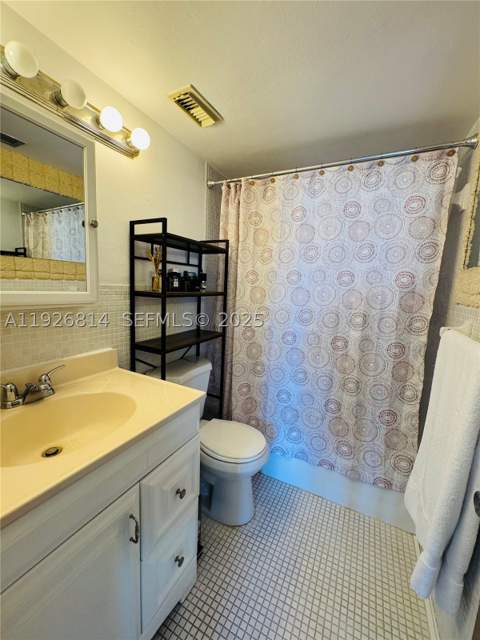 3660 NE 166th St 812, North Miami Beach FL - photo 20 of 46