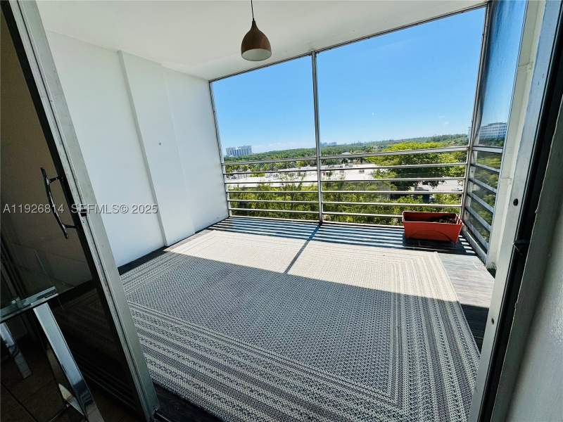 2 bedroom Condominium at 3660 NE 166th St 812, Eastern Shores White Hous, North Miami Beach — photo 5