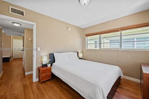 8345 Byron Ave 6, Miami Beach FL - photo 19 of 23