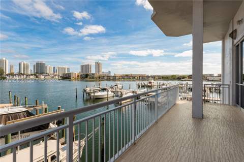 18011 Biscayne Blvd 1501, Aventura FL - photo 6 of 69