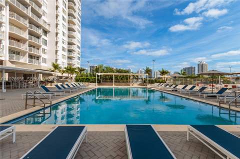 18011 Biscayne Blvd 1501, Aventura FL - photo 8 of 69