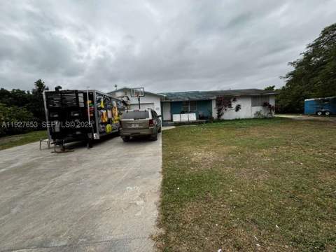 21160 SW 328th St, Homestead FL - photo 17 of 24