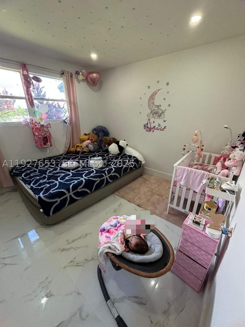 3 bedroom SingleFamilyResidence at 21160 SW 328th St, Near Florida City, Homestead — photo 3