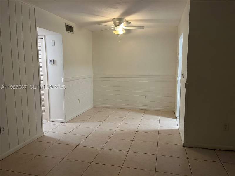 1 bedroom Condominium at 255 Sunrise Dr 103, Cay Polynesia Condo, Key Biscayne — photo 5
