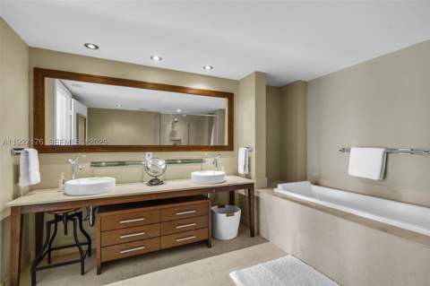 495 Brickell Ave 2405, Miami FL - photo 20 of 34