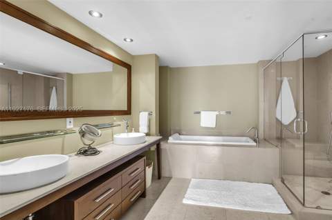 495 Brickell Ave 2405, Miami FL - photo 21 of 34