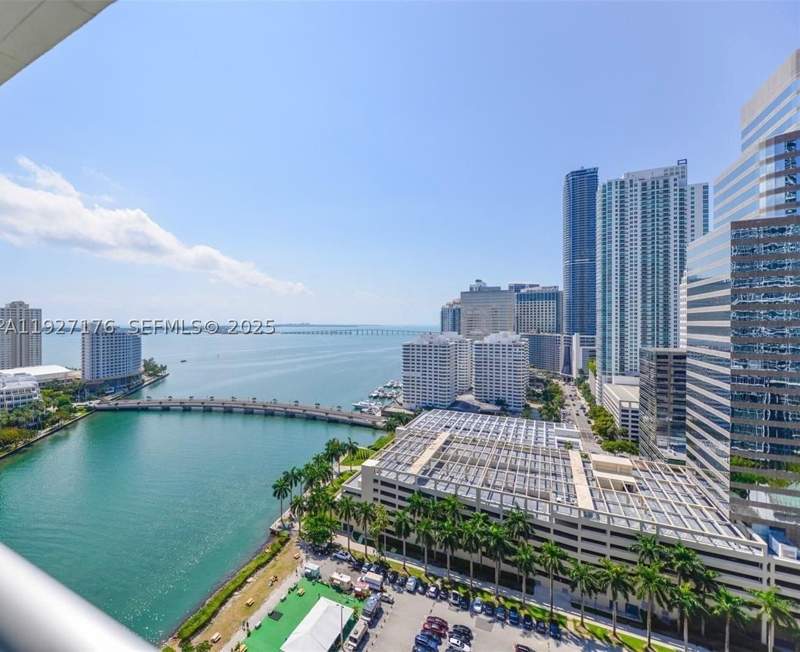 2 bedroom Condominium at 495 Brickell Ave 2405, Icon Brickell No Two, Miami — photo 3