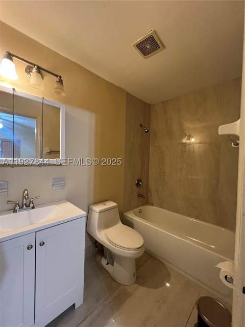 1581 NE 117 St, Miami FL - photo 12 of 29