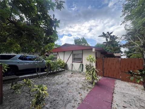 1581 NE 117 St, Miami FL - photo 17 of 29