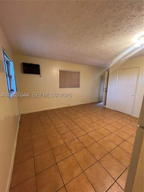 1581 NE 117 St, Miami FL - photo 9 of 29