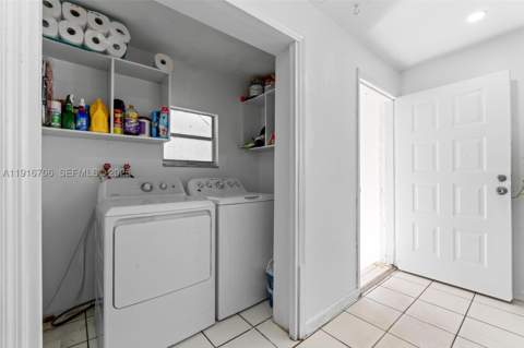 2262 NW 4th St, Miami FL - photo 10 of 30