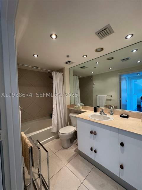 335 S Biscayne Blvd 2403, Miami FL - photo 15 of 23