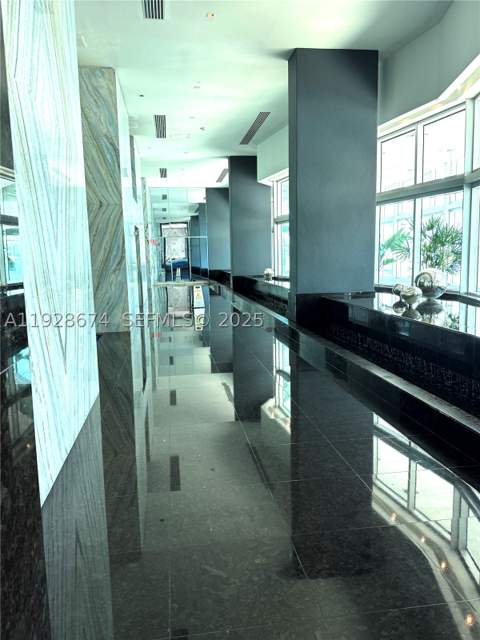 335 S Biscayne Blvd 2403, Miami FL - photo 21 of 23