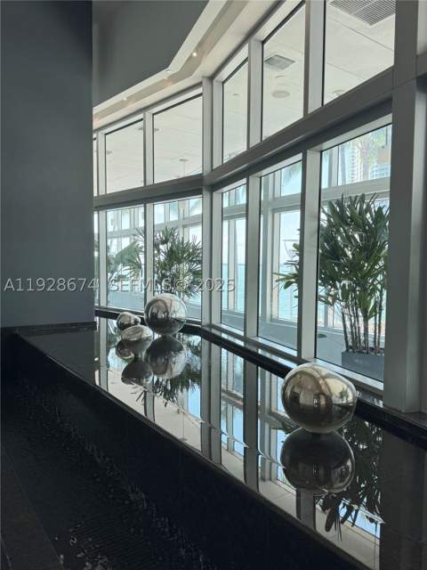 335 S Biscayne Blvd 2403, Miami FL - photo 22 of 23
