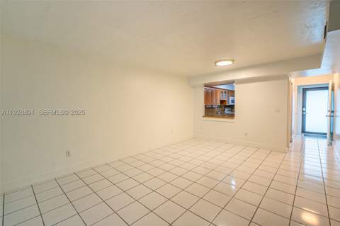 895 W 80th Pl, Hialeah FL - photo 6 of 15