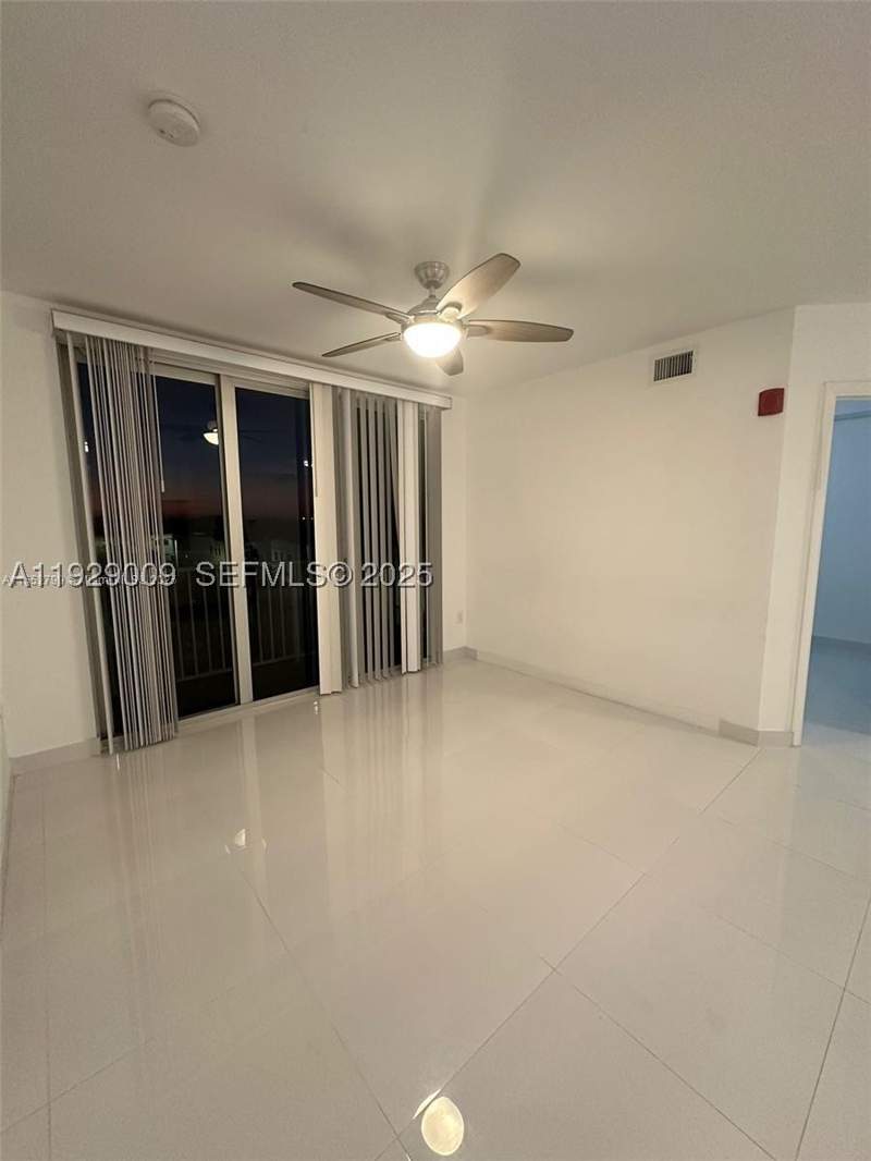3 bedroom Condominium at 2651 NE 212th Ter 400, Weitzer Aventura Place Co, Miami — photo 2