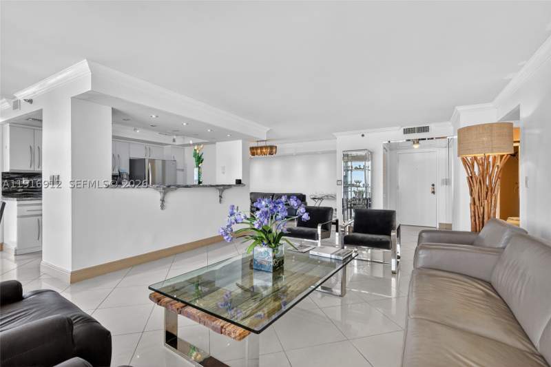2 bedroom Condominium at 4000 Towerside Ter 1612, The Towers Of Quayside Co, Miami — photo 4
