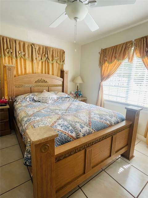 2045 NW 34th St, Miami FL - photo 11 of 12