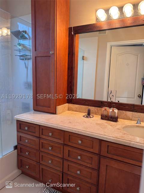 15064 SW 8th Ln, Miami FL - photo 8 of 10