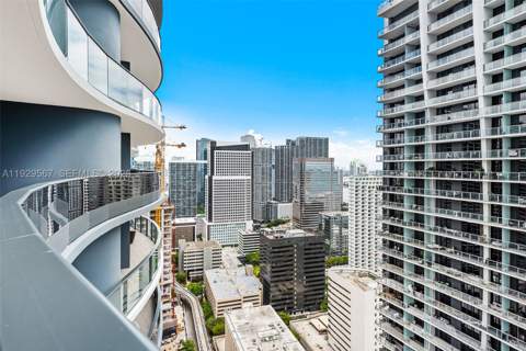 1000 Brickell Plz 4005, Miami FL - photo 17 of 33