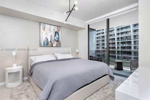 1000 Brickell Plz 4005, Miami FL - photo 8 of 33
