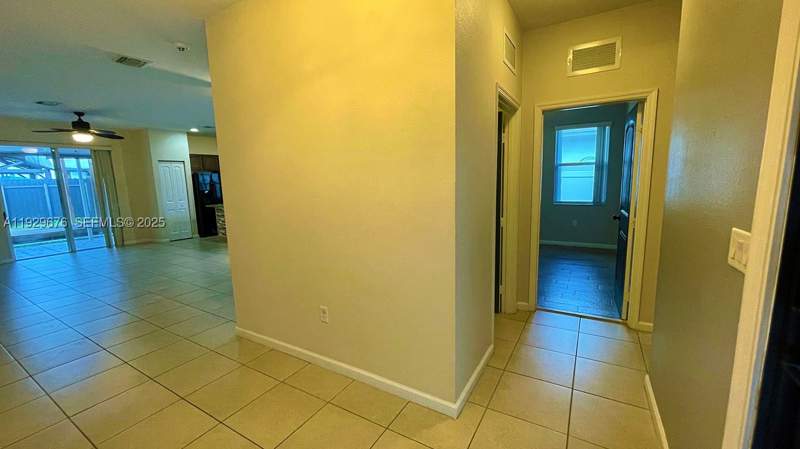 4 bedroom SingleFamilyResidence at 22912 SW 115th Ct, Bailes Commons First Addi, Miami — photo 5