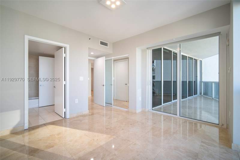 2 bedroom Condominium at 400 Alton Rd 2309, Murano Grande At Portofin, Miami Beach — photo 4