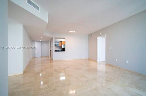 400 Alton Rd 2309, Miami Beach FL - photo 7 of 27