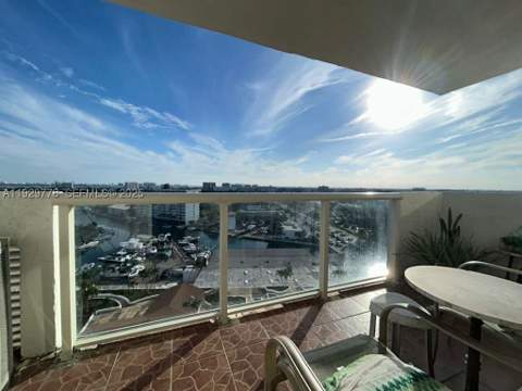 13499 Biscayne Blvd 1206, North Miami FL - photo 15 of 20