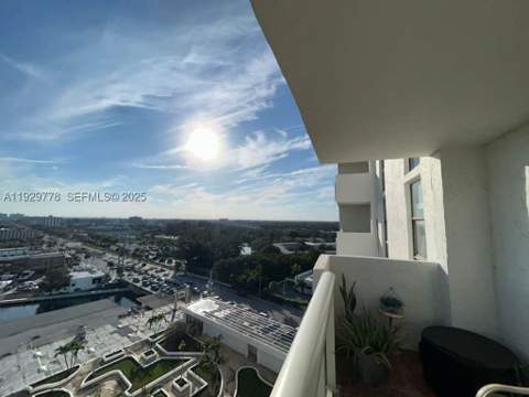 13499 Biscayne Blvd 1206, North Miami FL - photo 19 of 20
