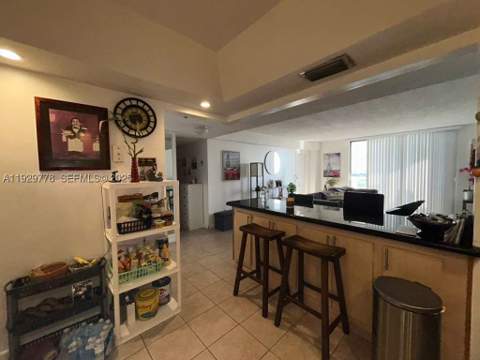 13499 Biscayne Blvd 1206, North Miami FL - photo 6 of 20