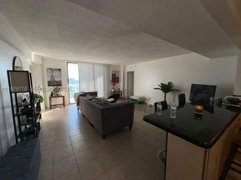 13499 Biscayne Blvd 1206, North Miami FL - photo 7 of 20