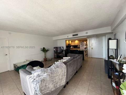 13499 Biscayne Blvd 1206, North Miami FL - photo 9 of 20